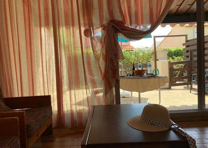 Apartment T3, 6 Pers., Front De Mer, Parking - Fr-1-607-199 Agde